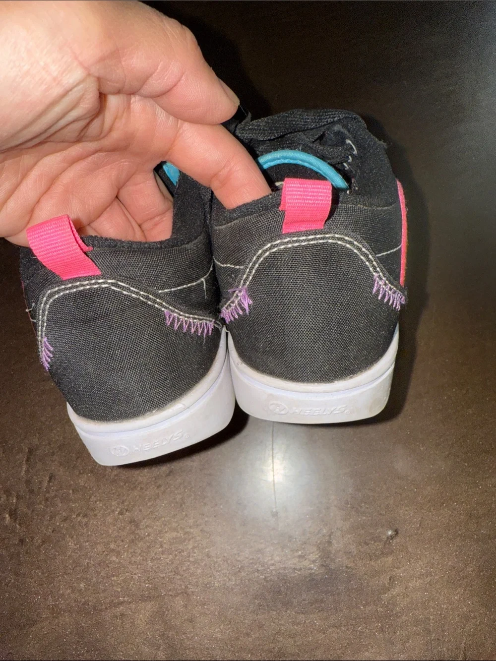 Girls Black Heelys